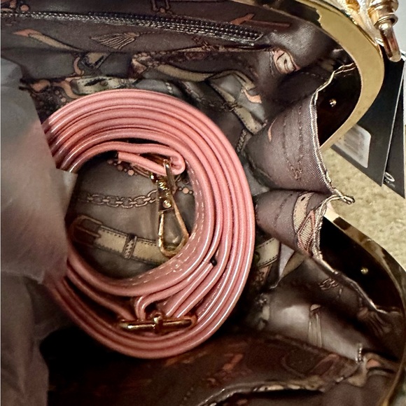 Dusty Pink & Rose Gold Purse - Picture 9 of 9